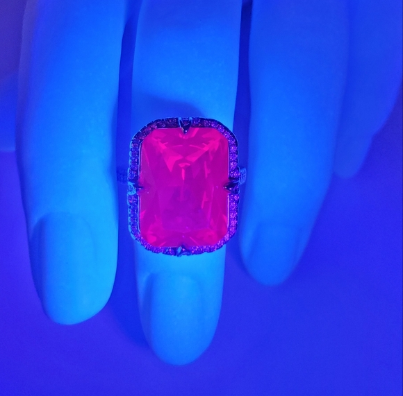 15CTW+ High Quality Radiant Cut Lab Ruby High Quality Czs 925 Ring - Picture 13 of 13
